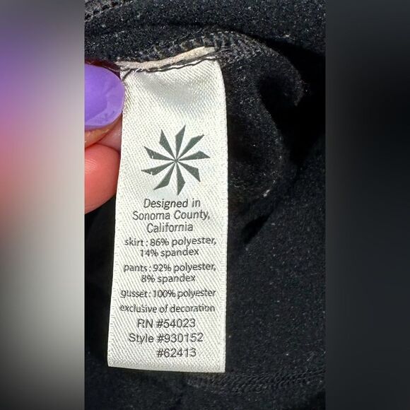 Athleta Women’s Black 2 in 1 Legging & Attached Activewear Skort - Picture 10 of 10